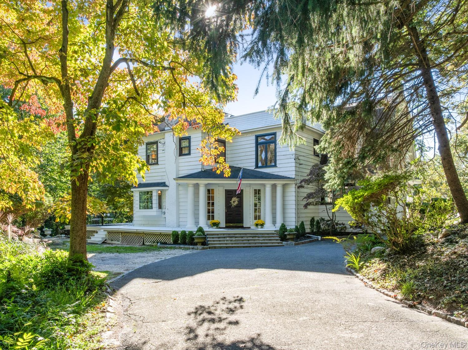 6 Arbutus Path – For Sale