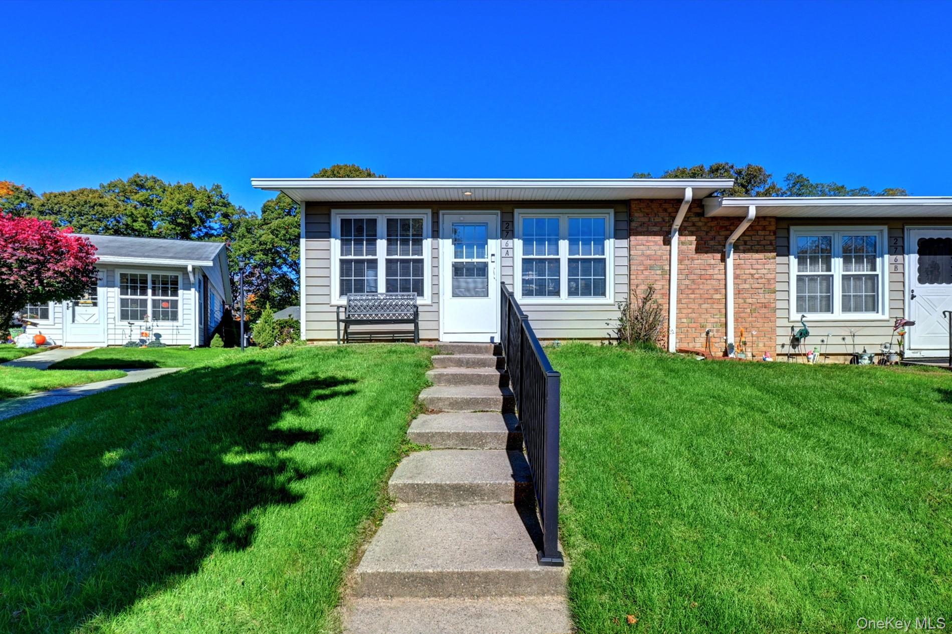 276 Berwick Court, Unit A photo 6