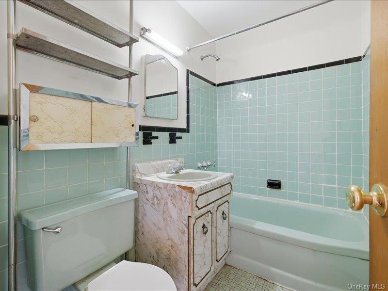 1058 E 211th Street – For Sale photo 19