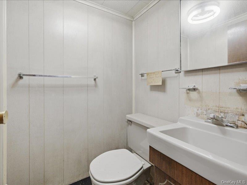 1058 E 211th Street – For Sale photo 21