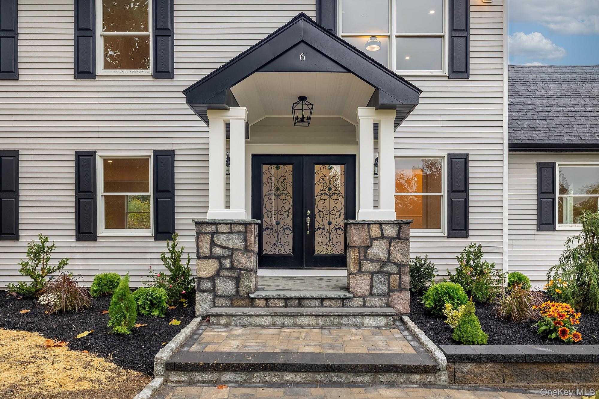 6 Rainbow Crest – For Sale photo 5
