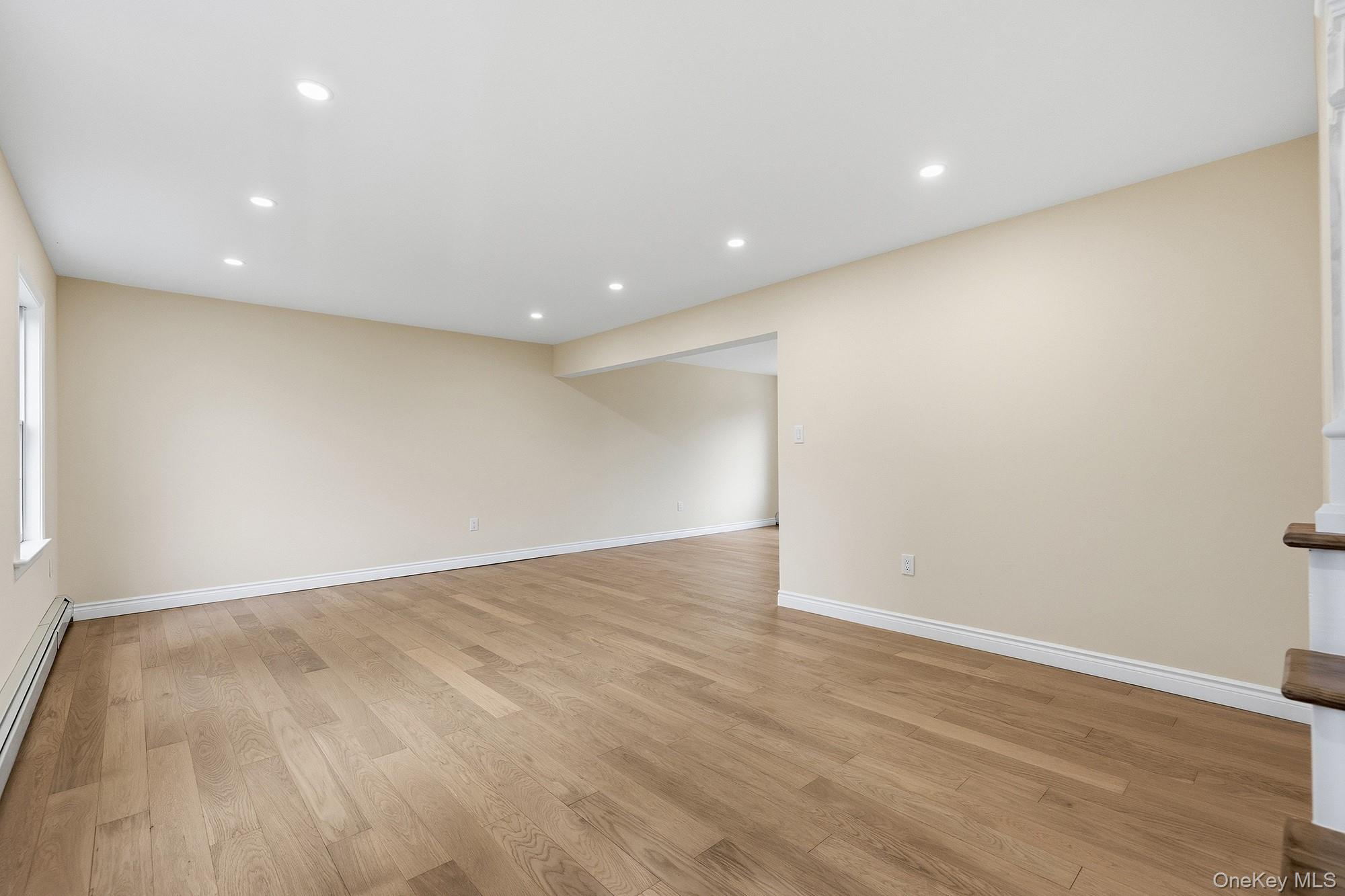6 Rainbow Crest – For Sale photo 20