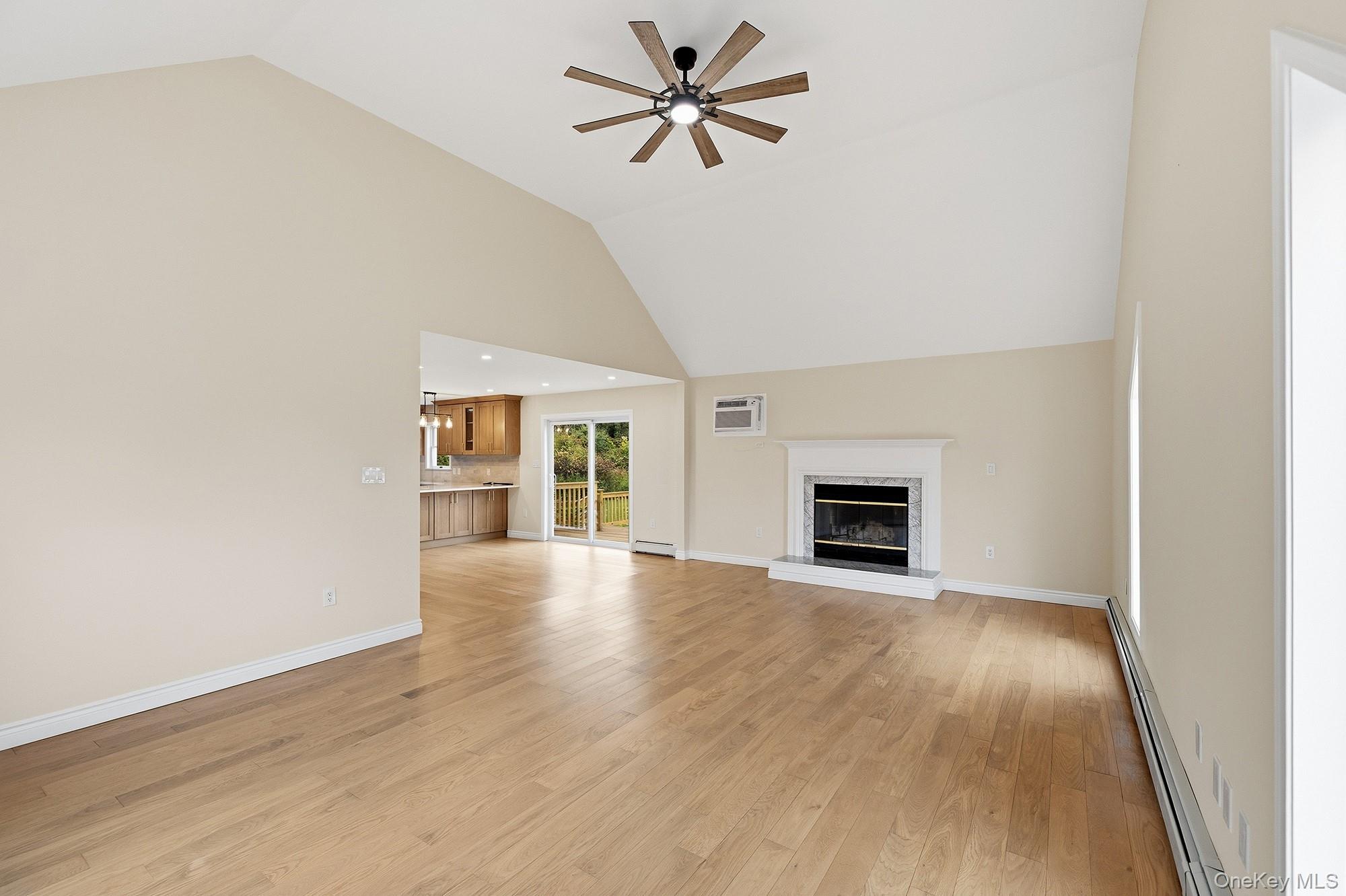6 Rainbow Crest – For Sale photo 18