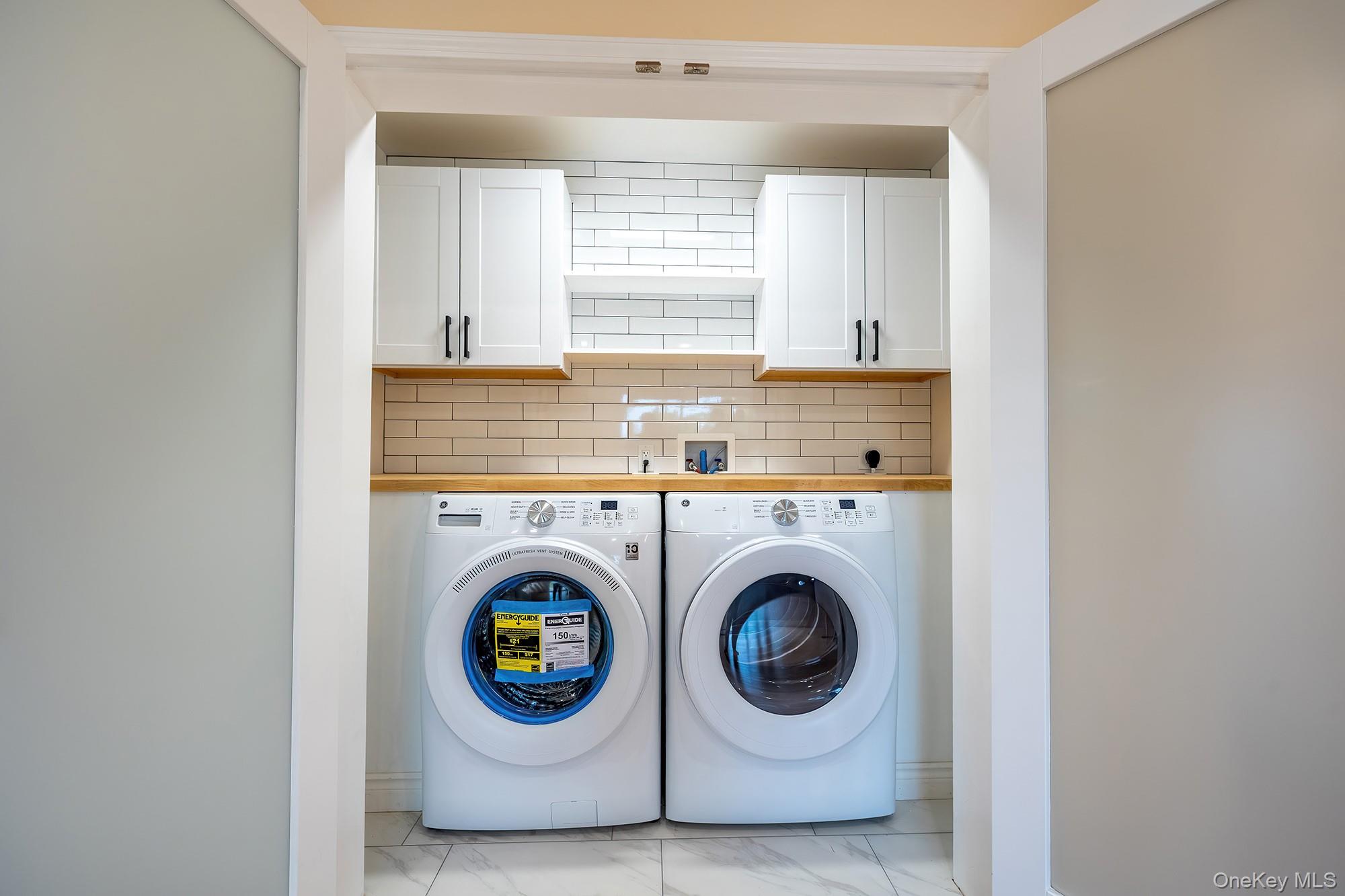 6 Rainbow Crest – For Sale photo 14
