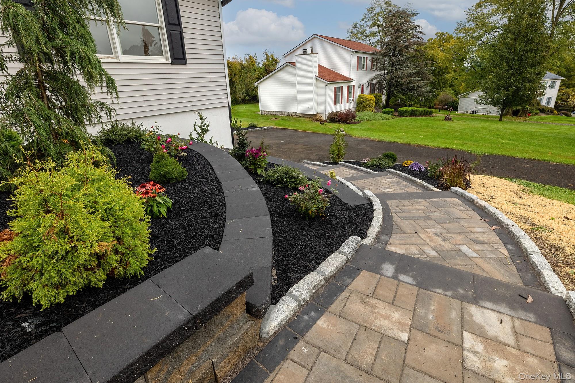6 Rainbow Crest – For Sale photo 41