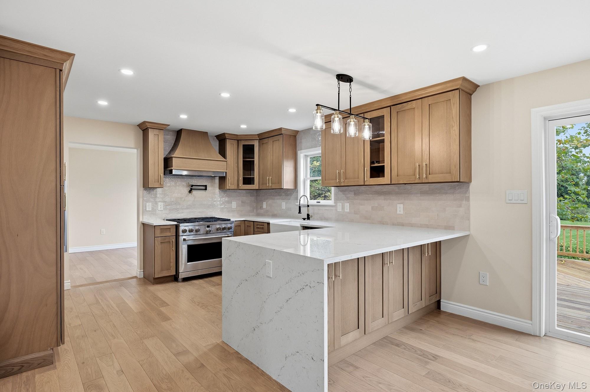 6 Rainbow Crest – For Sale photo 7