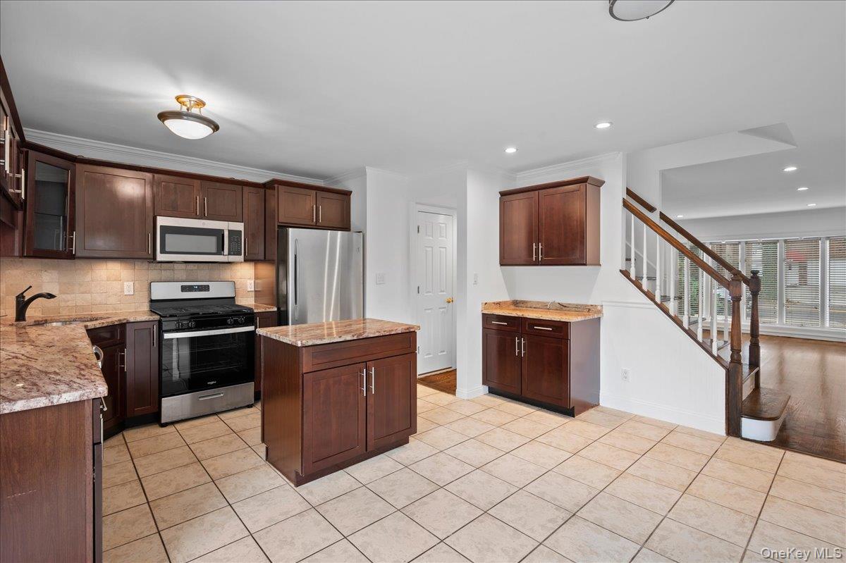 1481 Stadium Avenue – For Sale photo 10