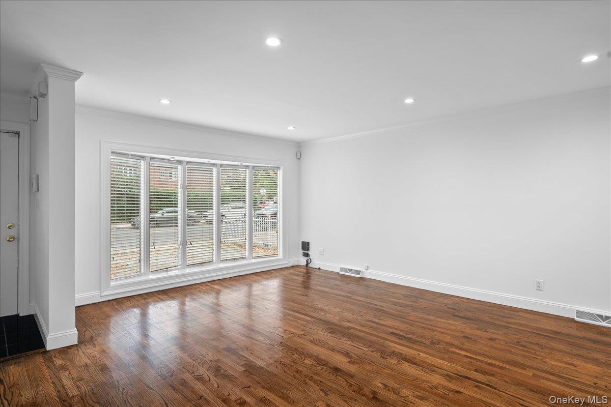 1481 Stadium Avenue – For Sale photo 4