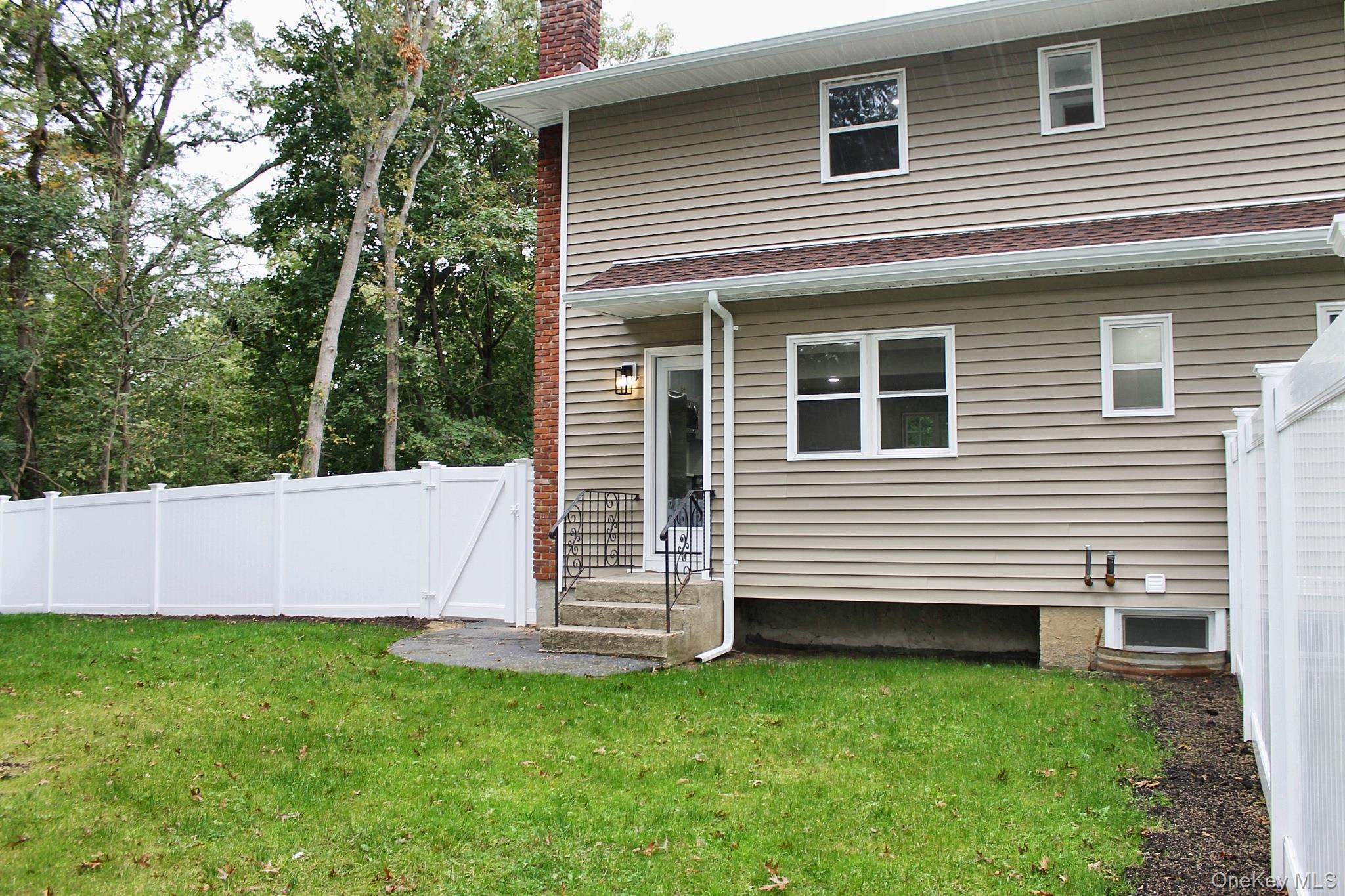 448 Terry Boulevard – For Rent photo 33