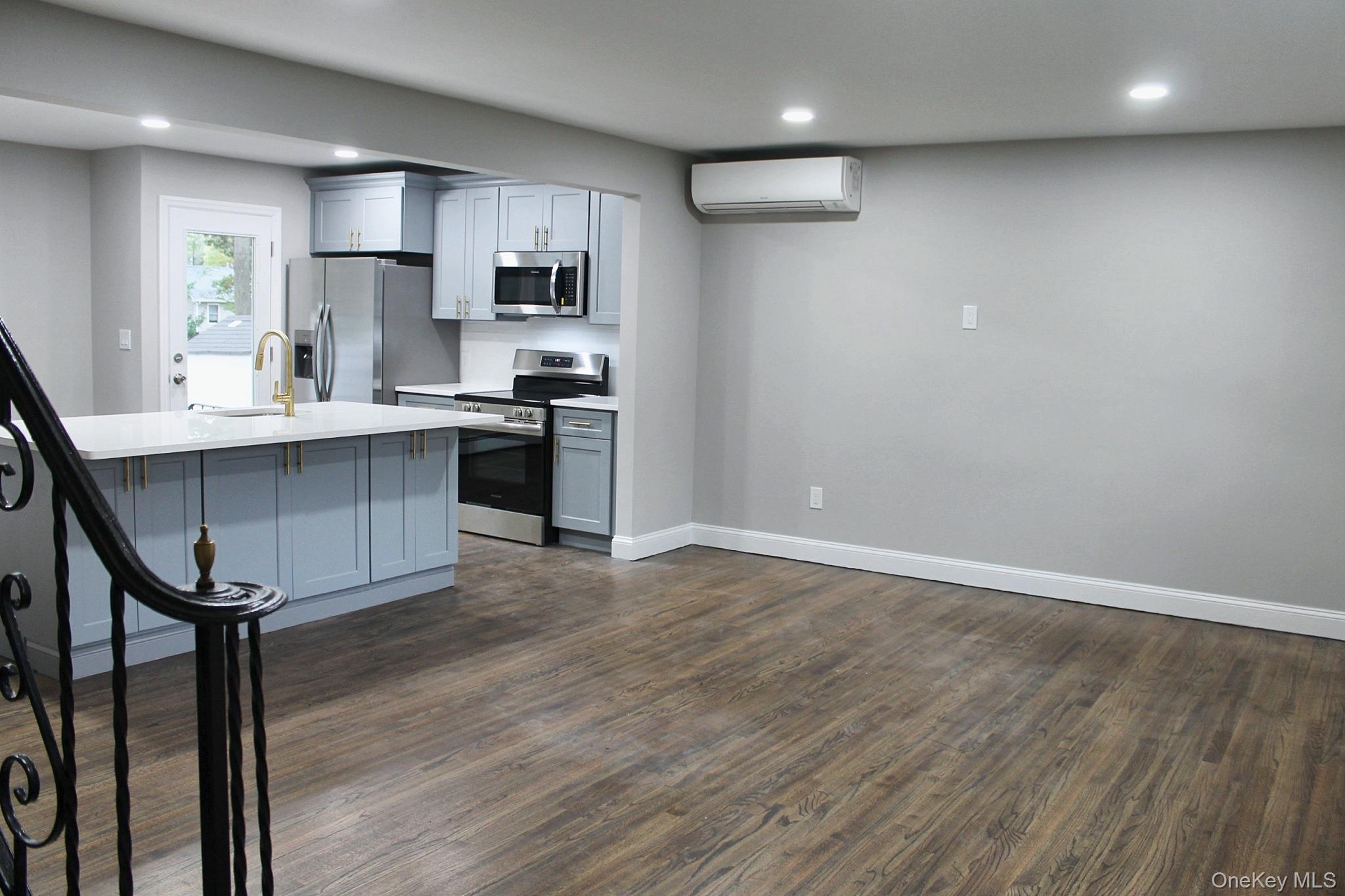 448 Terry Boulevard – For Rent photo 8