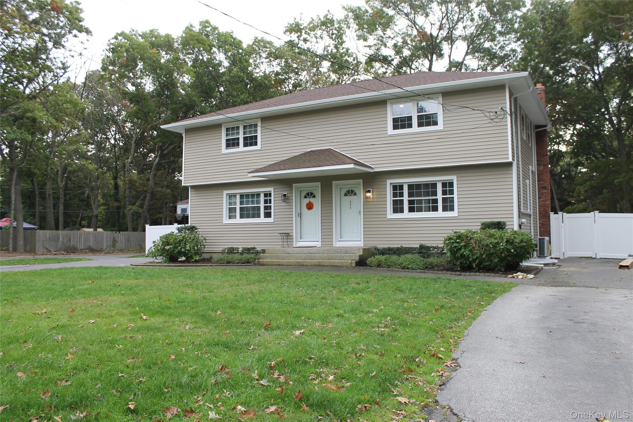 448 Terry Boulevard – For Rent photo 2
