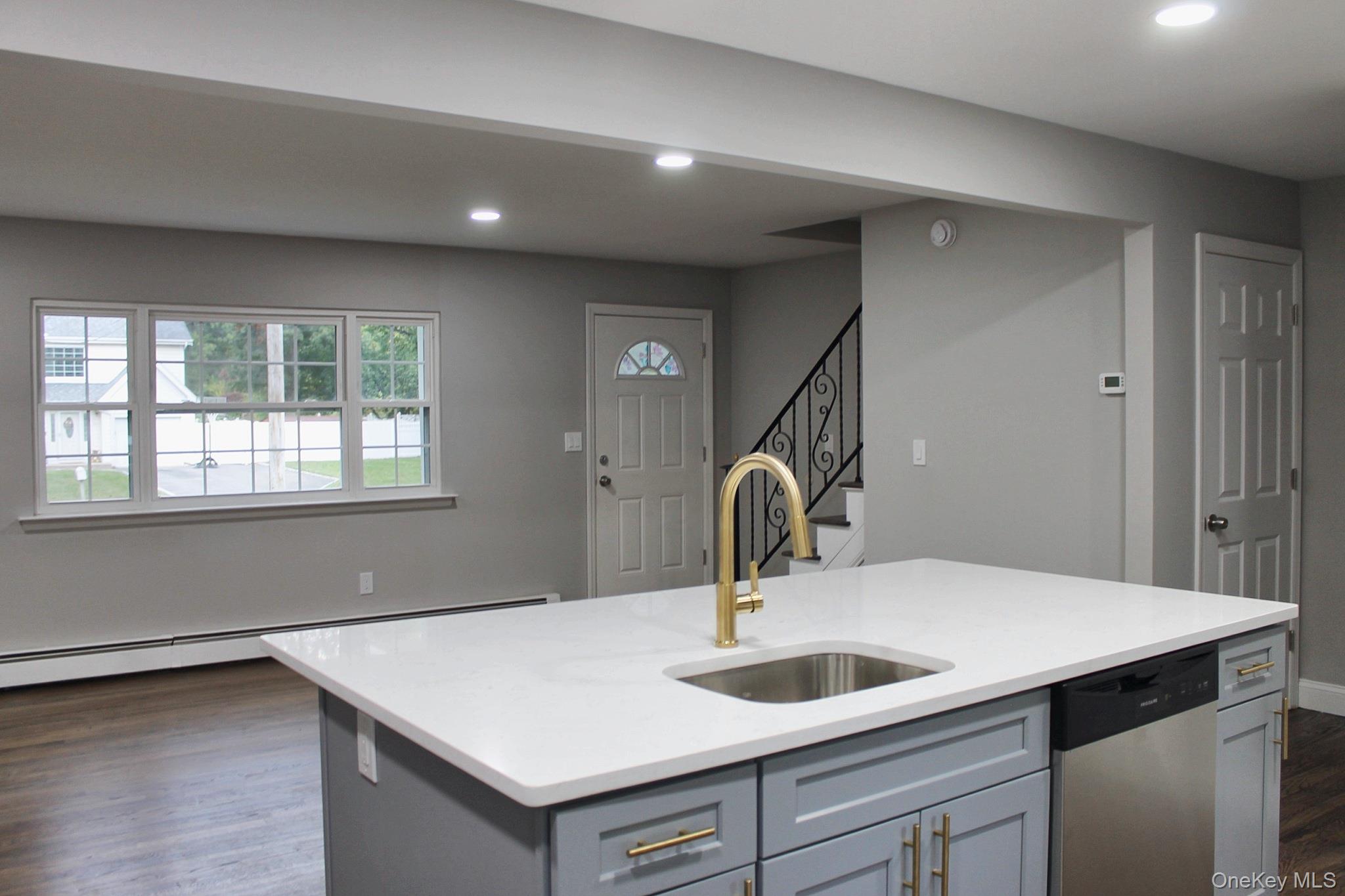 448 Terry Boulevard – For Rent photo 14
