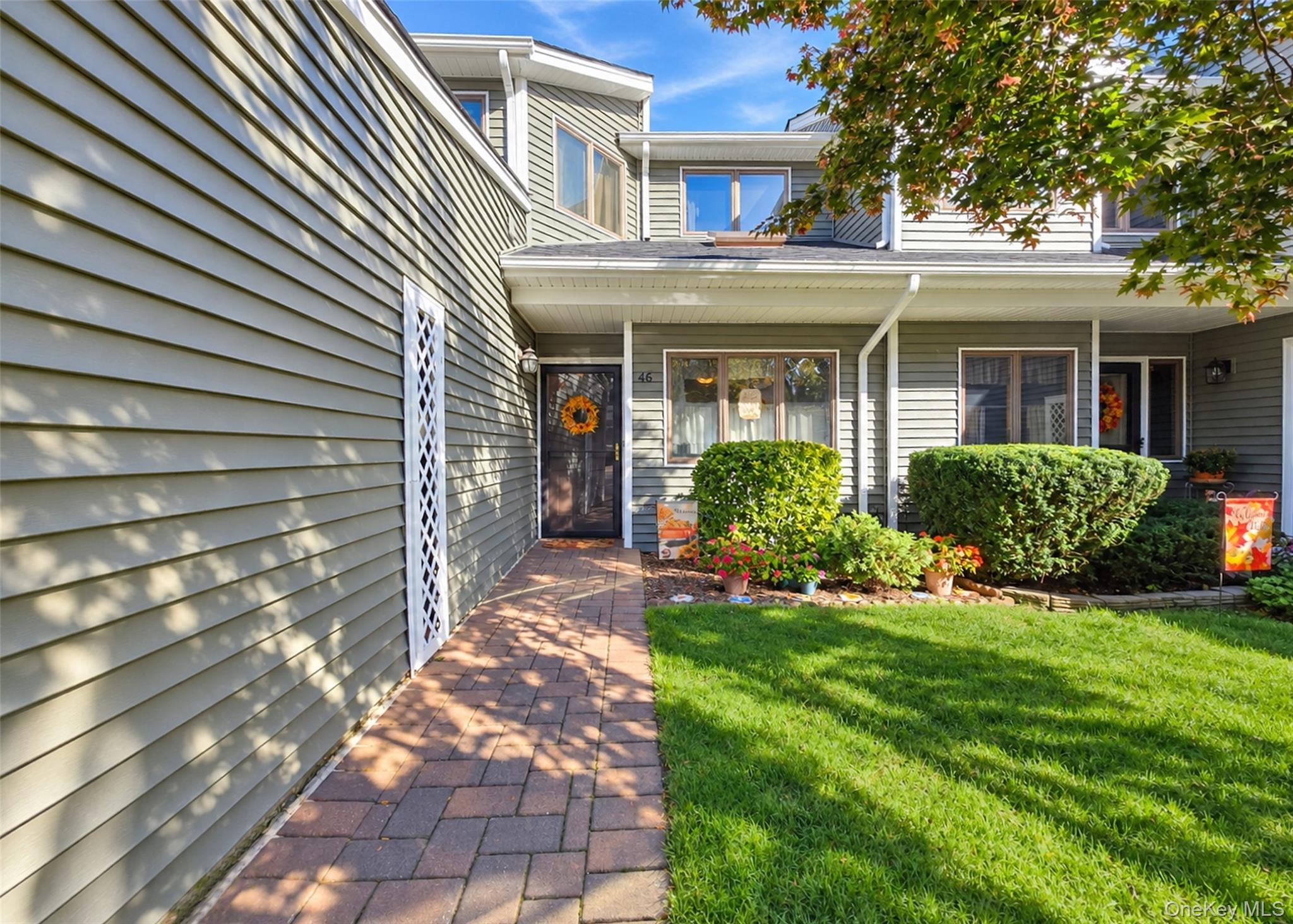 46 Jeremy Circle – For Sale photo 2