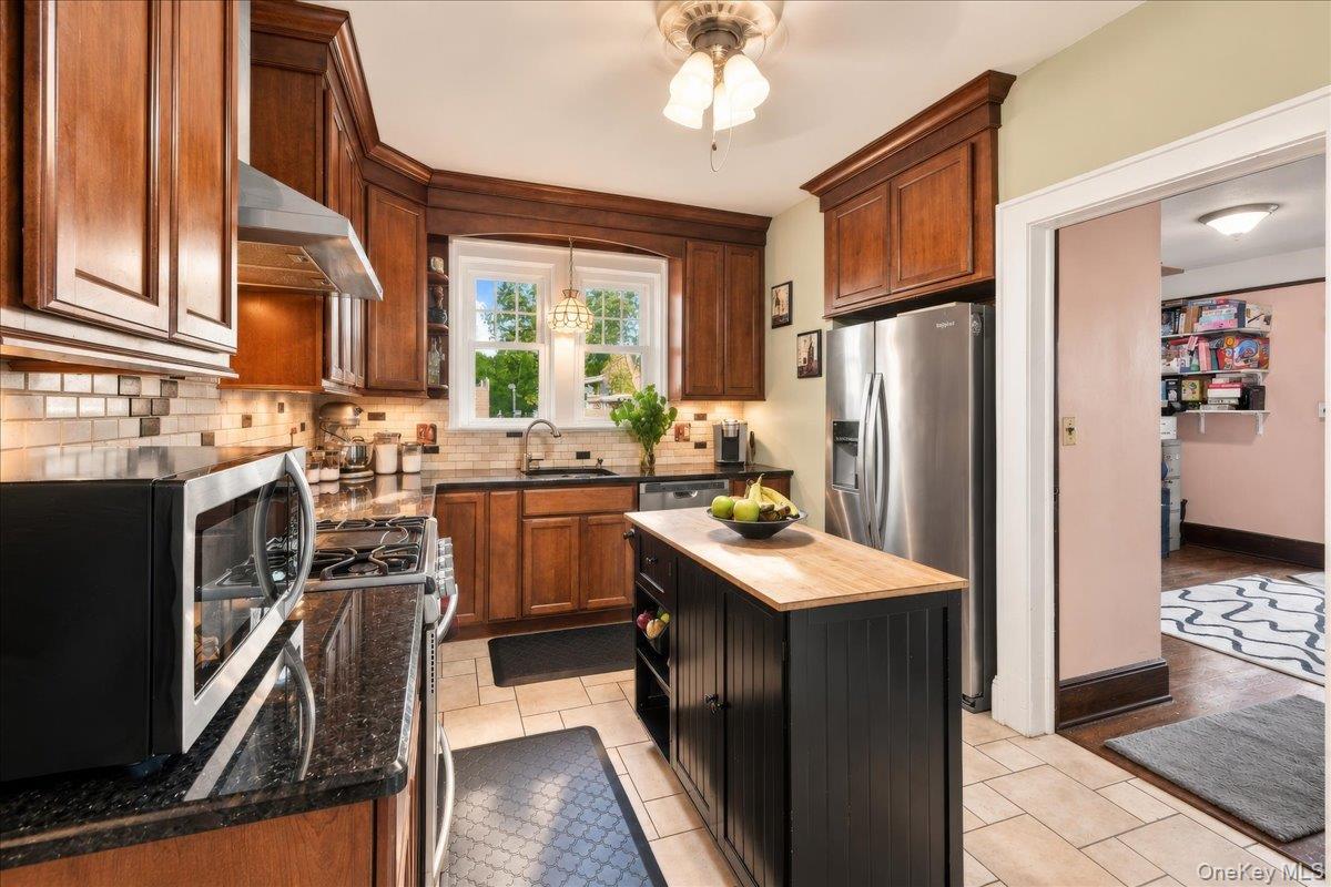 196 Hillside Avenue – For Sale photo 8