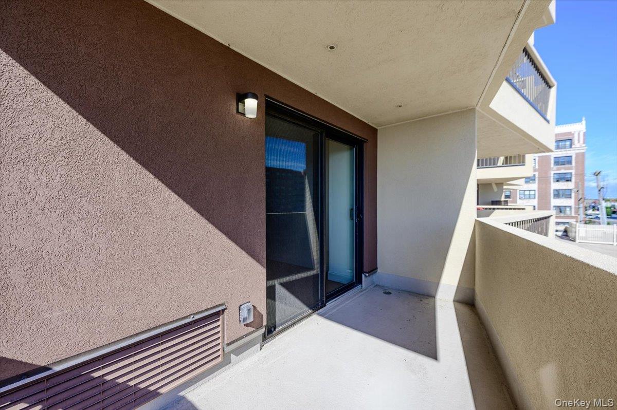 360 Shore Road, Unit 3B photo 21
