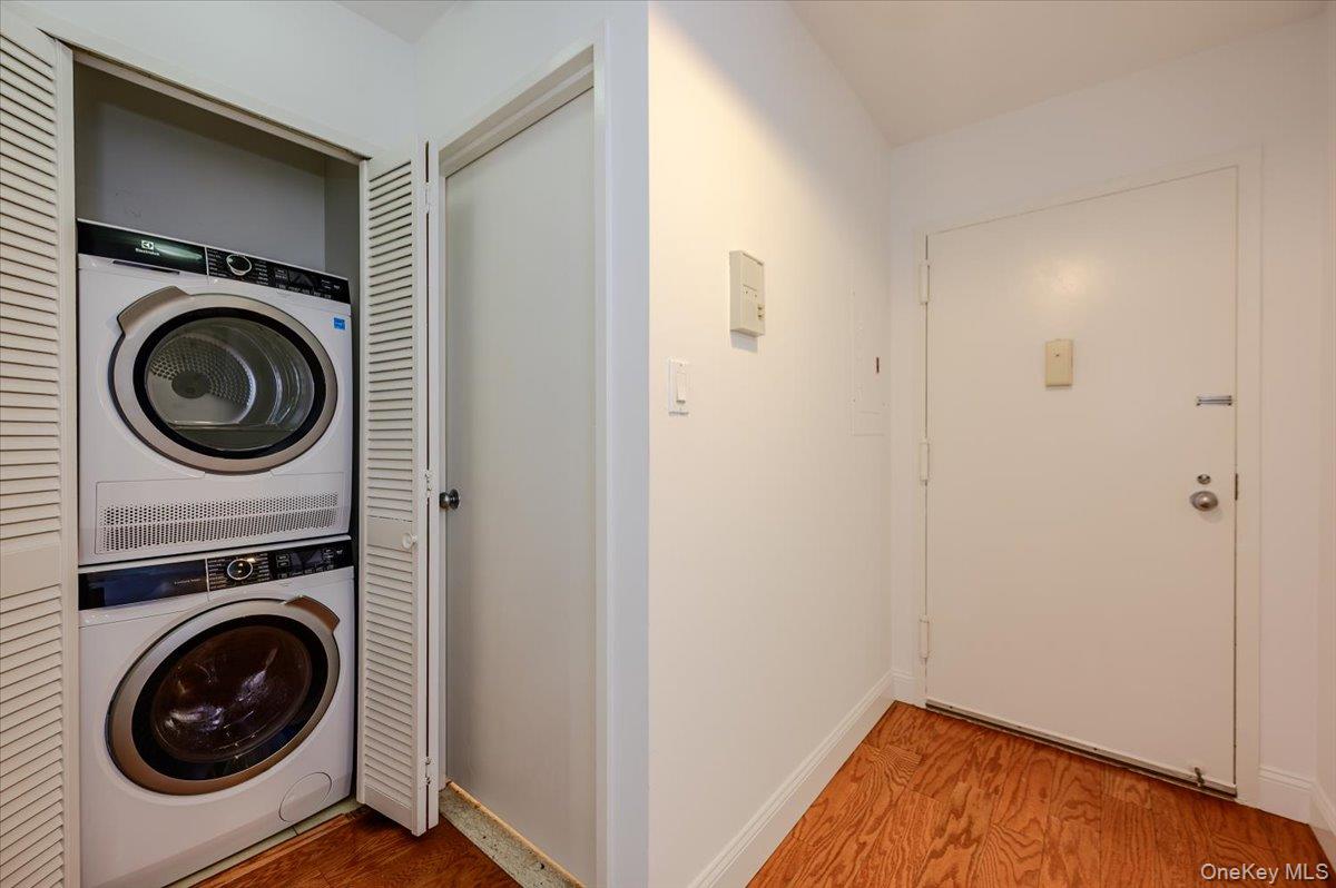 360 Shore Road, Unit 3B photo 18