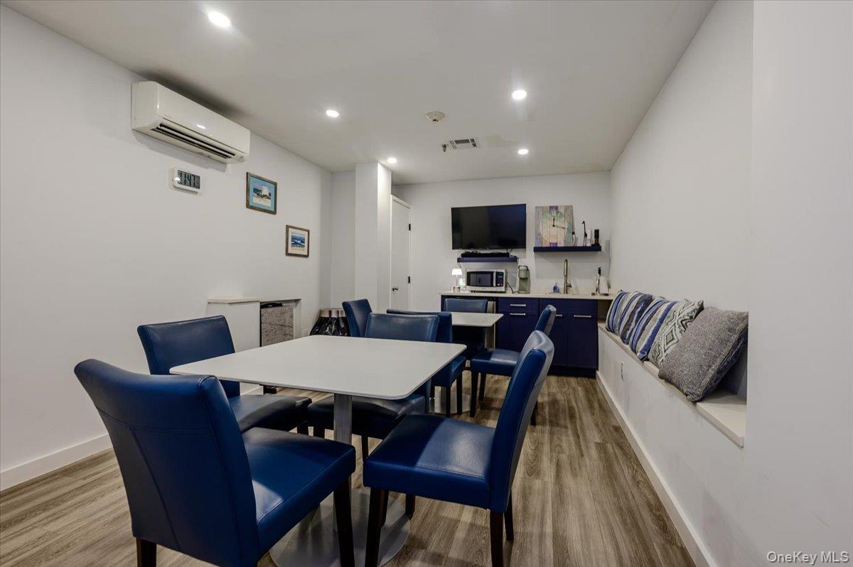 360 Shore Road, Unit 3B photo 31