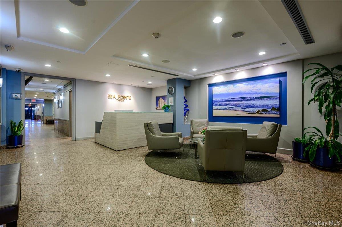 360 Shore Road, Unit 3B photo 4