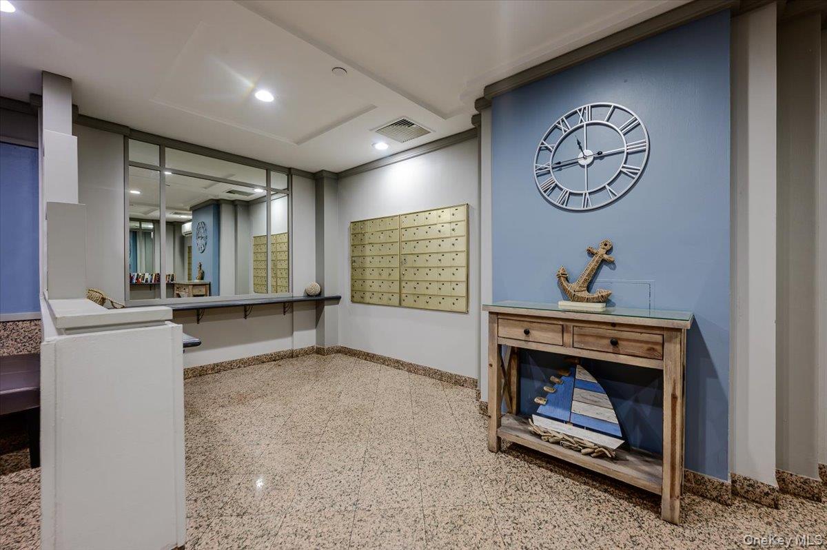 360 Shore Road, Unit 3B photo 30