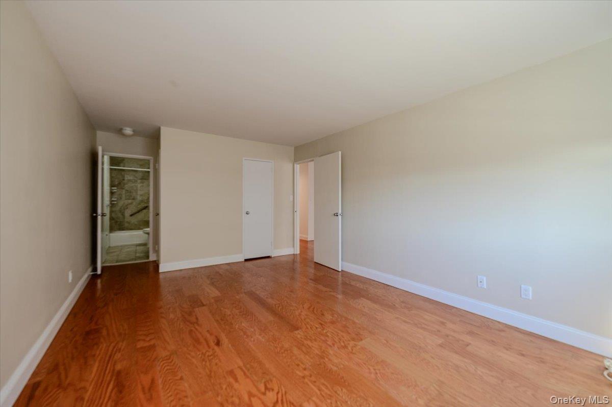 360 Shore Road, Unit 3B photo 14