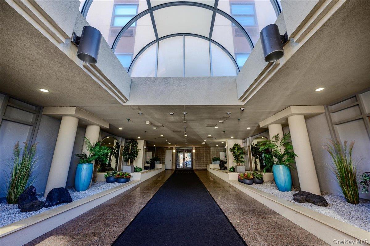 360 Shore Road, Unit 3B photo 3
