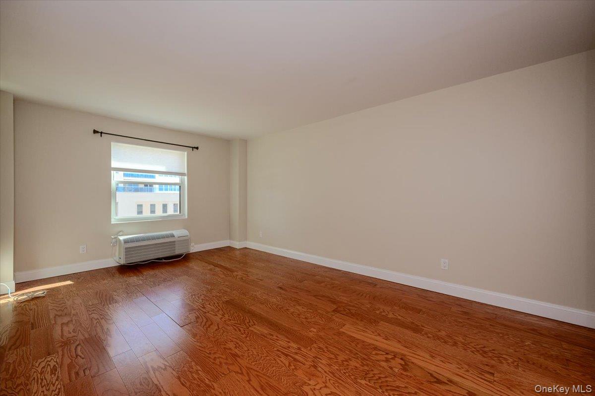 360 Shore Road, Unit 3B photo 13