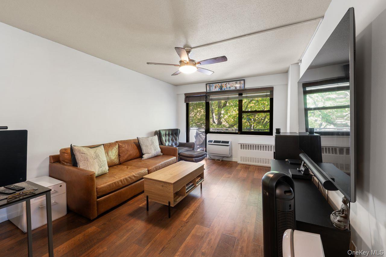 155 Ferris Avenue, Unit 4 E photo 9