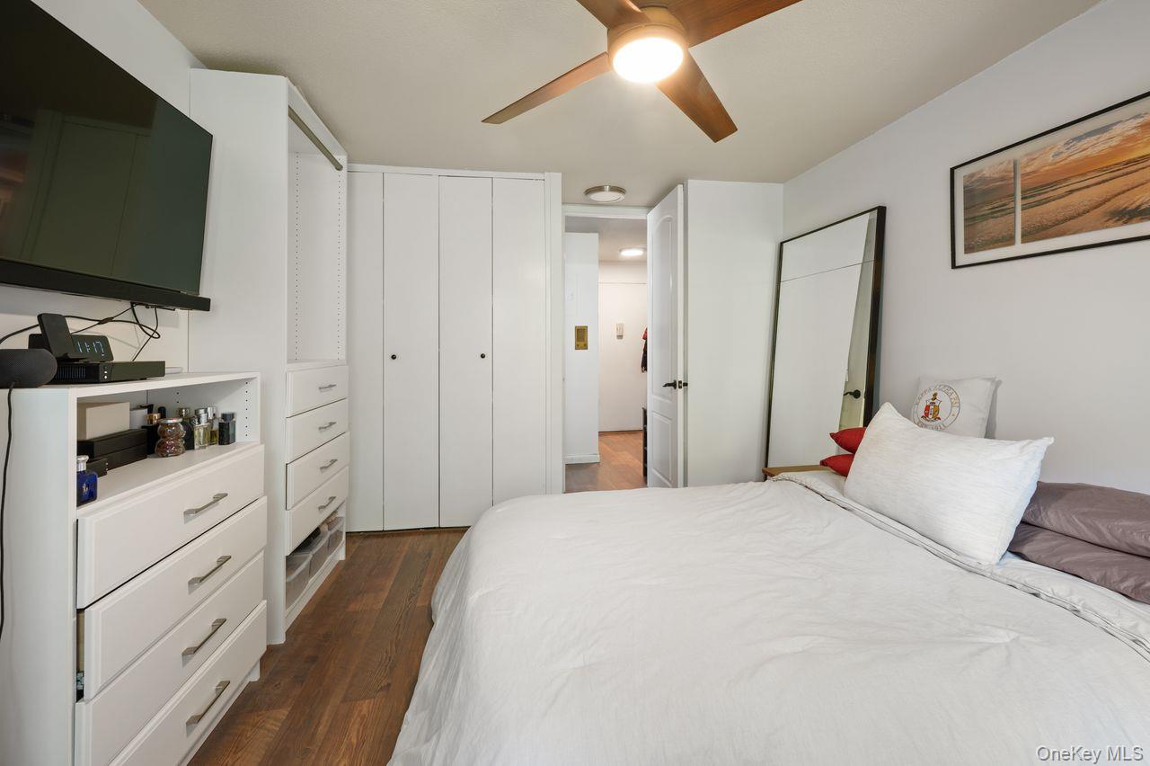 155 Ferris Avenue, Unit 4 E photo 13