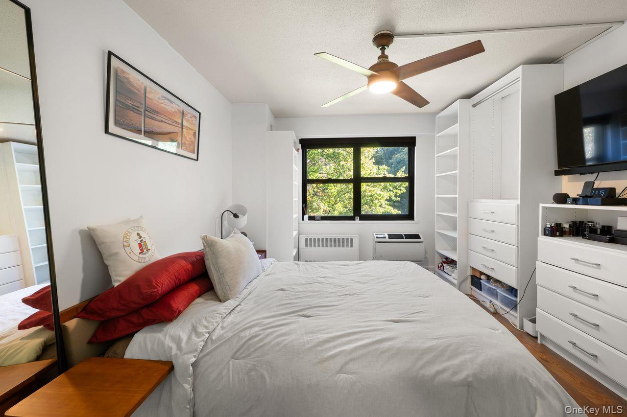 155 Ferris Avenue, Unit 4 E photo 14