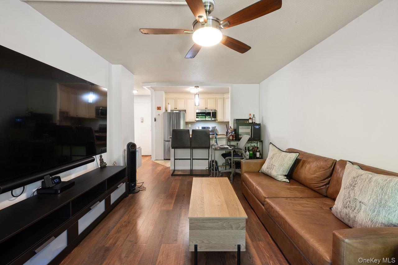 155 Ferris Avenue, Unit 4 E photo 10