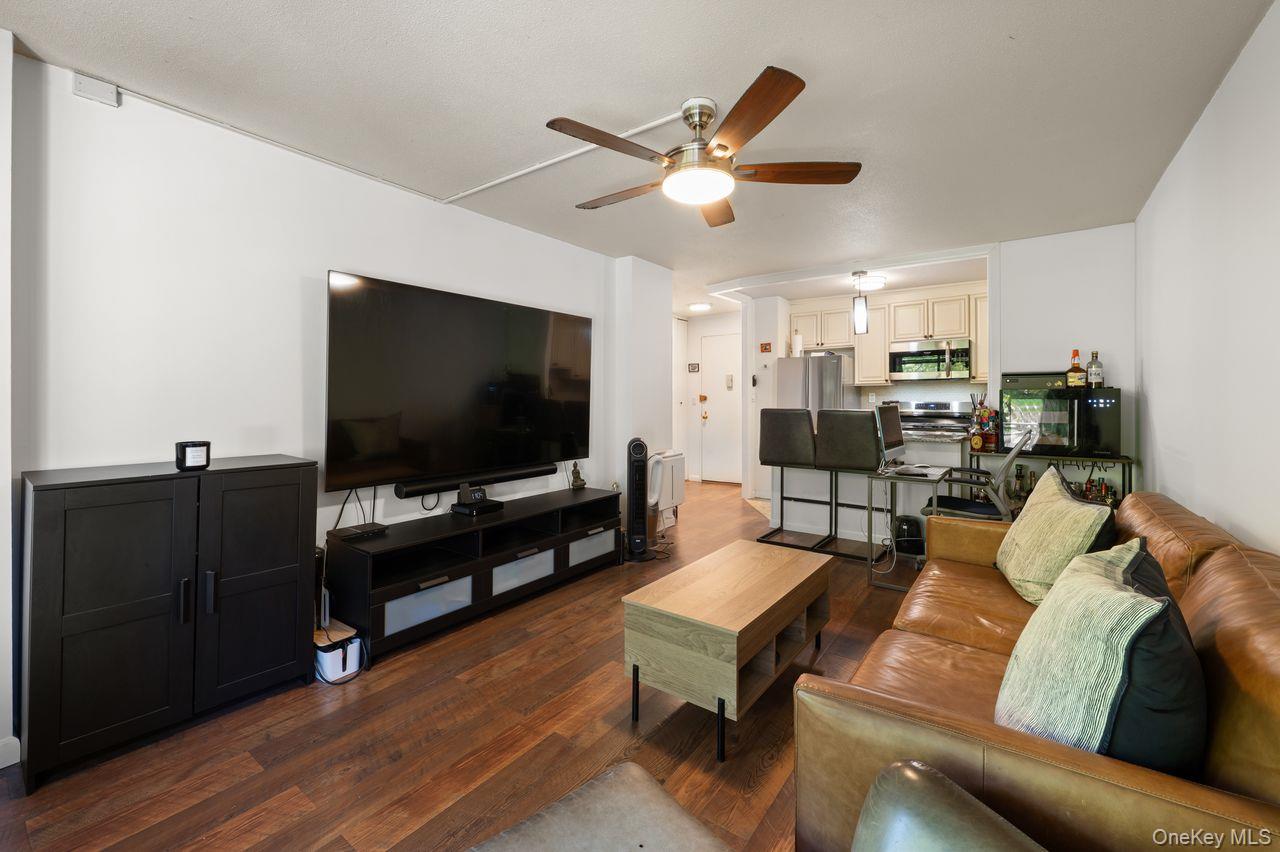 155 Ferris Avenue, Unit 4 E photo 12