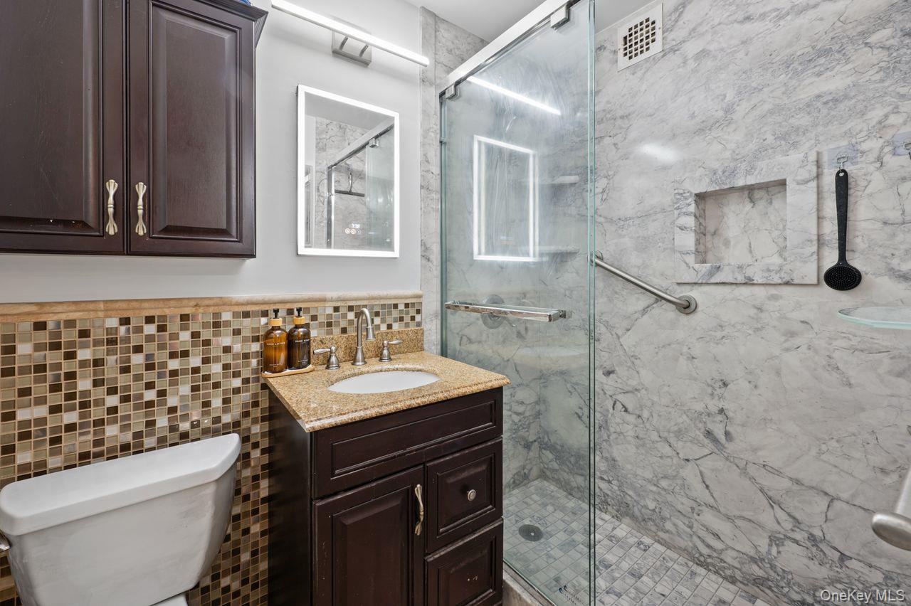 155 Ferris Avenue, Unit 4 E photo 16