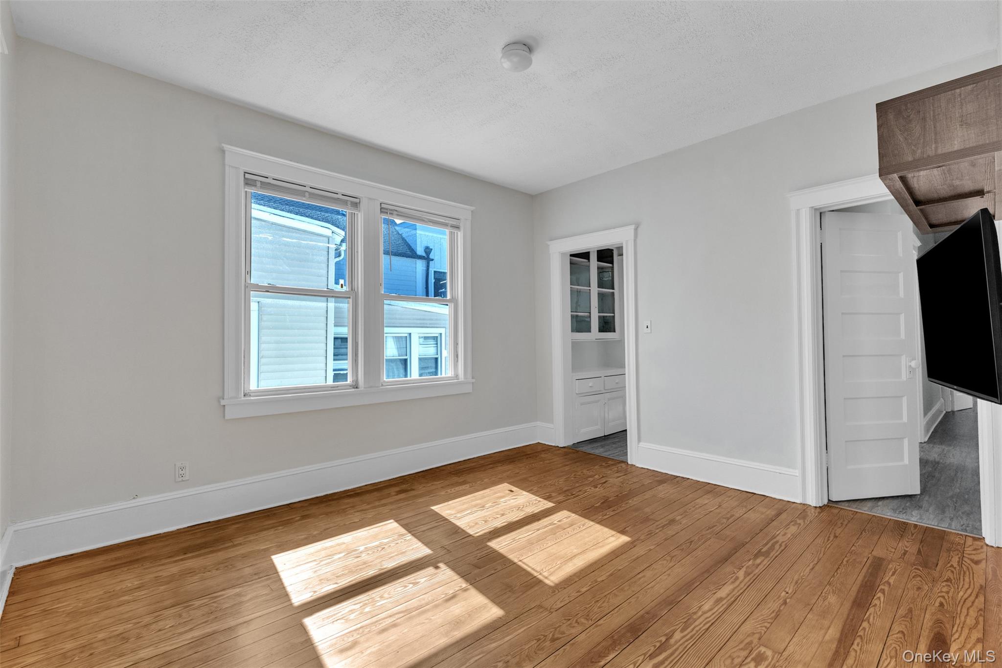28 W Elizabeth Street, Unit 2 photo 12