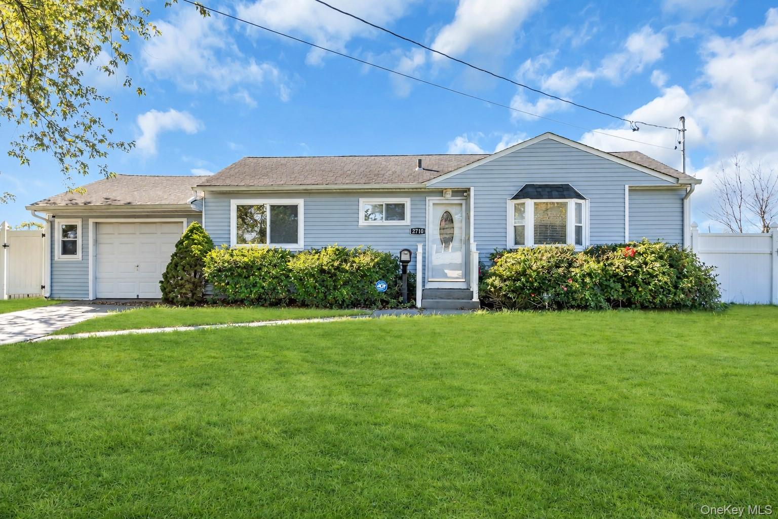 2710 Heather Avenue – For Sale
