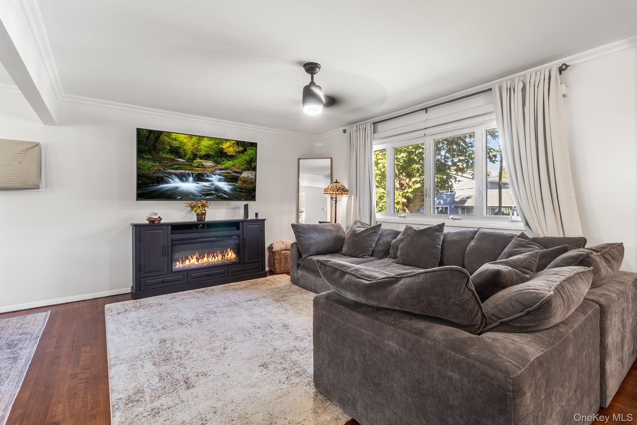 12 Bryan Street – For Sale photo 11