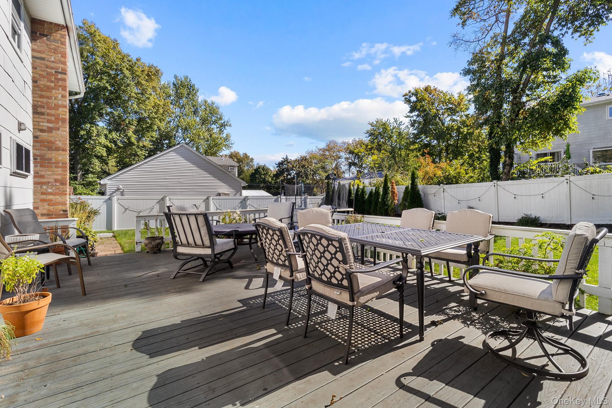 12 Bryan Street – For Sale photo 24