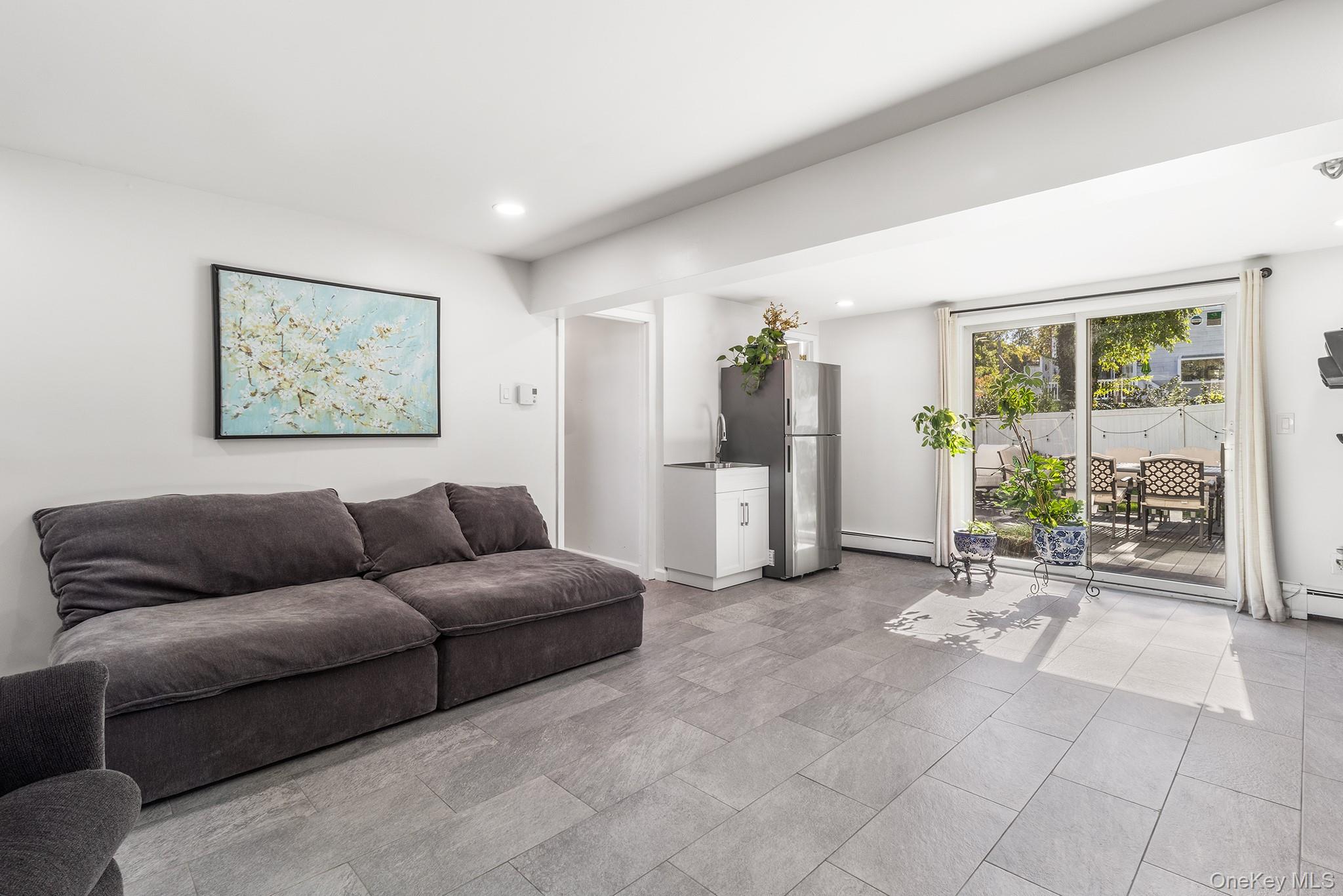 12 Bryan Street – For Sale photo 4