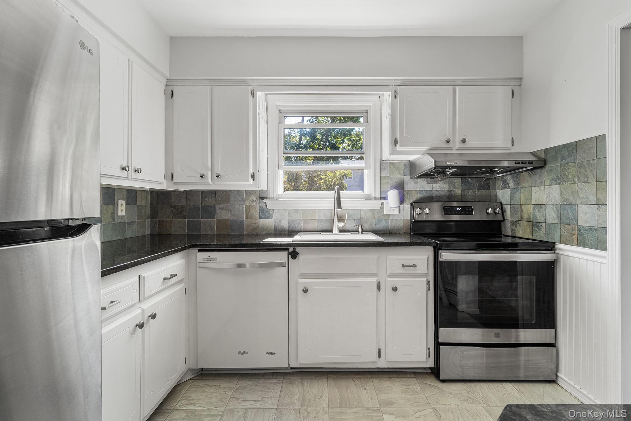 12 Bryan Street – For Sale photo 18