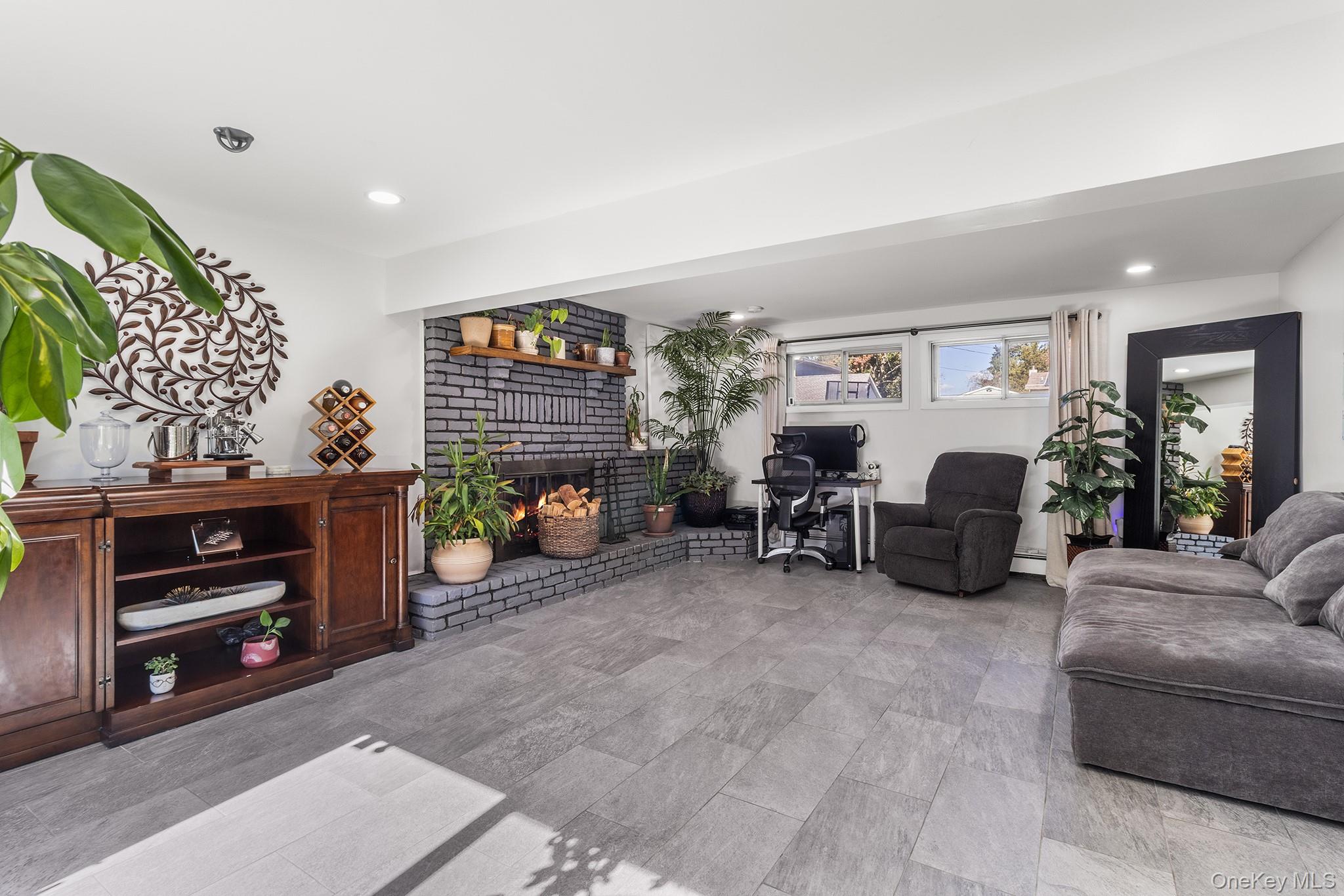 12 Bryan Street – For Sale photo 6