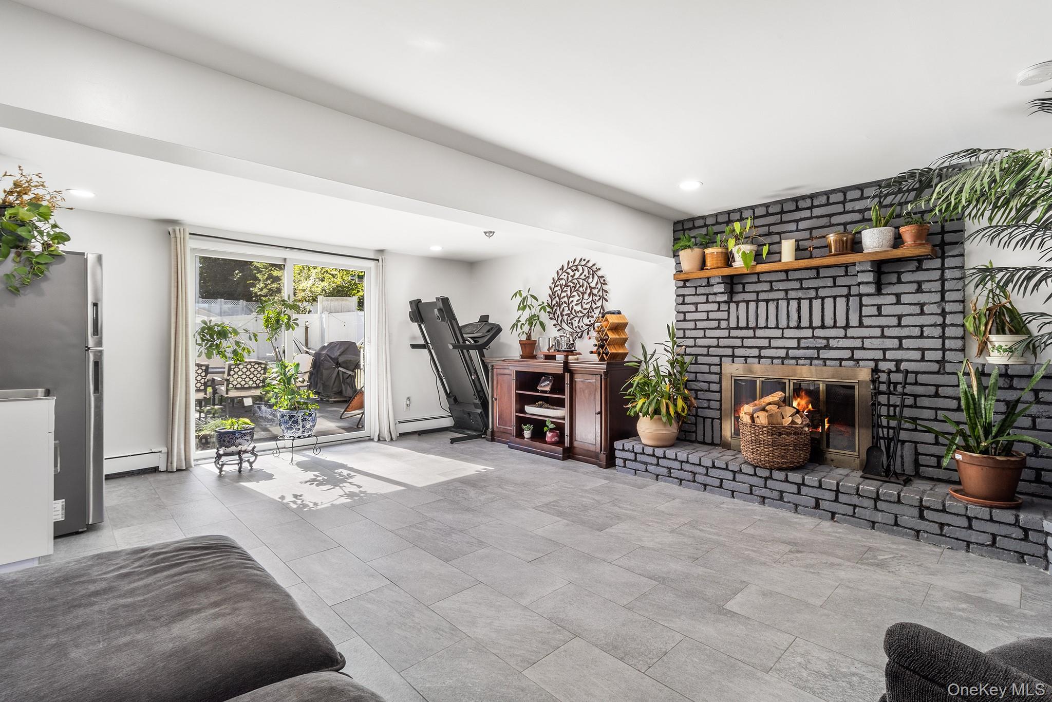12 Bryan Street – For Sale photo 3