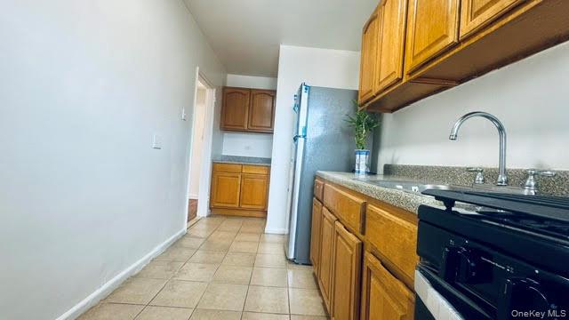 144-11 Sanford Avenue, Unit 5I photo 4
