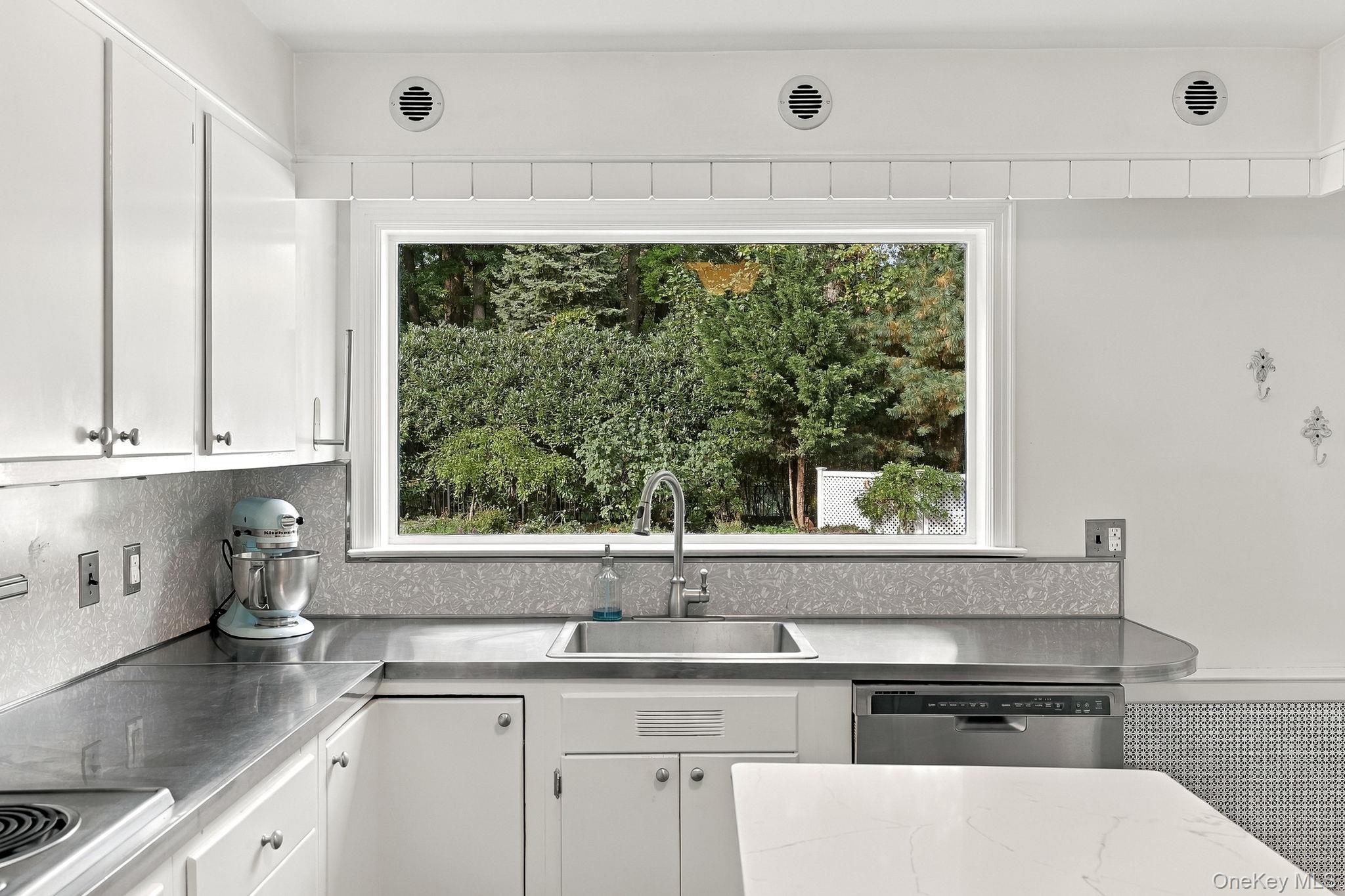 125 Betsy Brown Road – For Sale photo 11