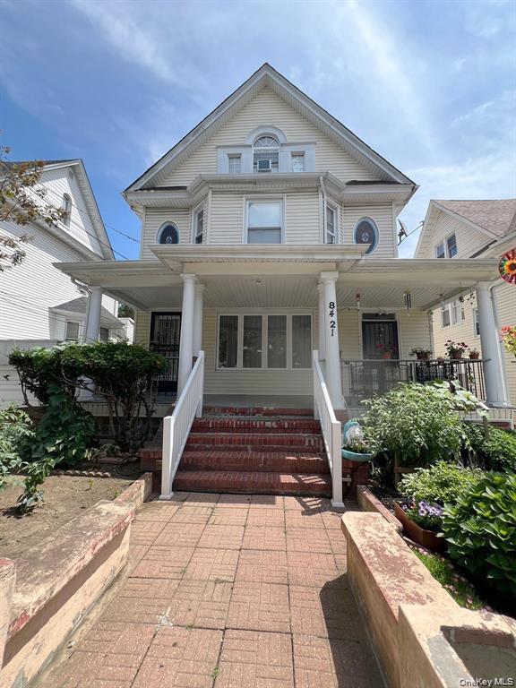 8421 88th Street – For Sale