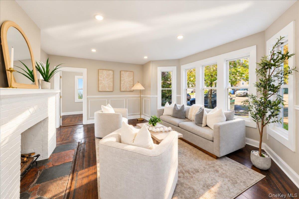 34 Lefferts Road – For Sale photo 3