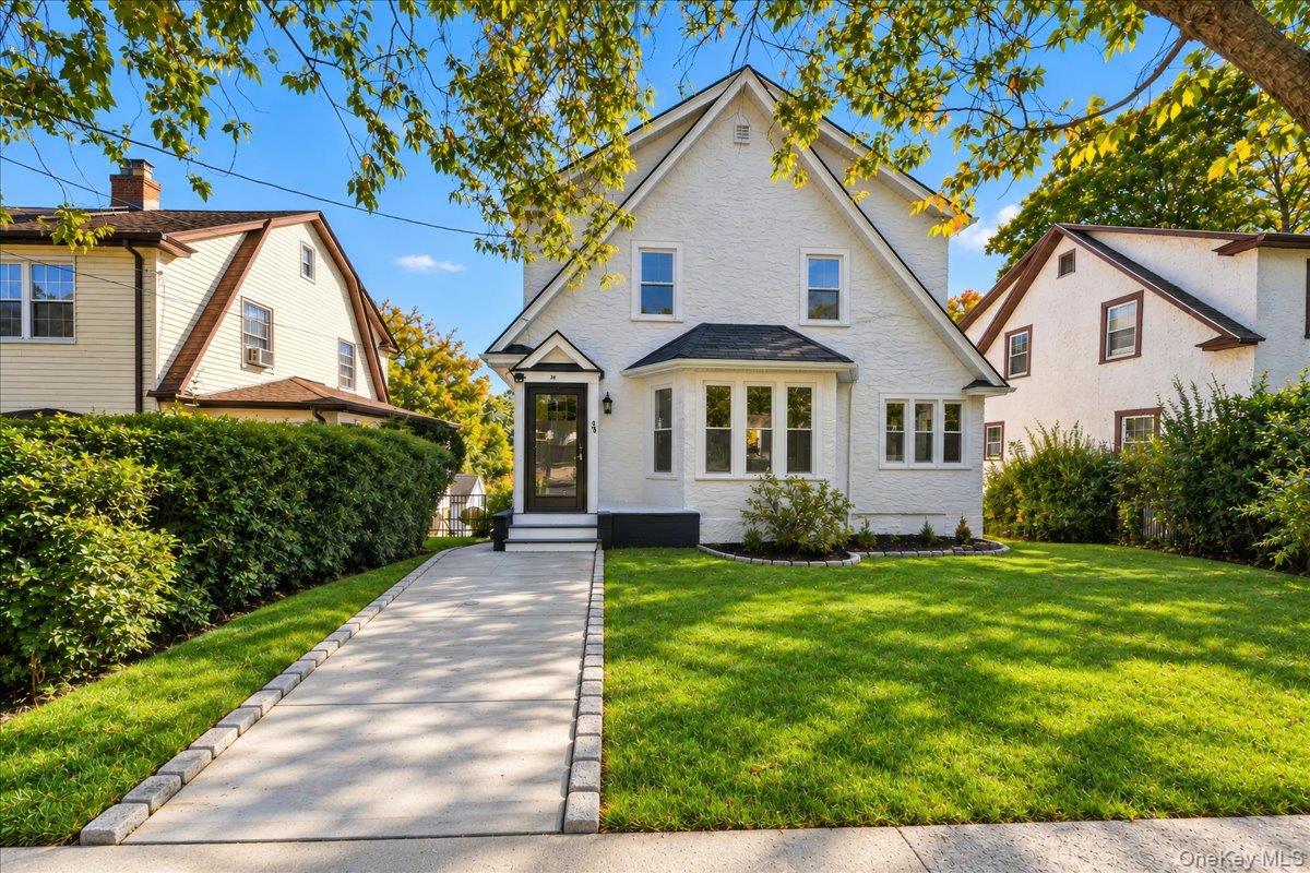 34 Lefferts Road – For Sale