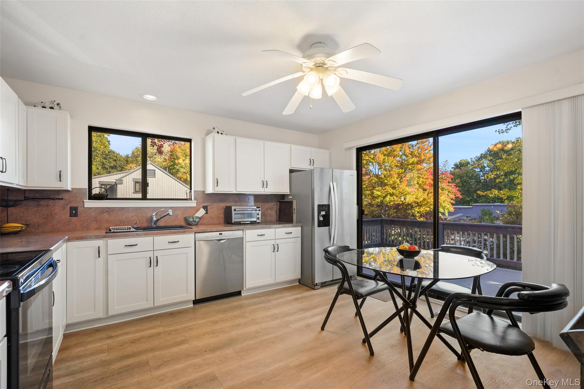 363 Heritage Hills Drive, Unit A photo 9