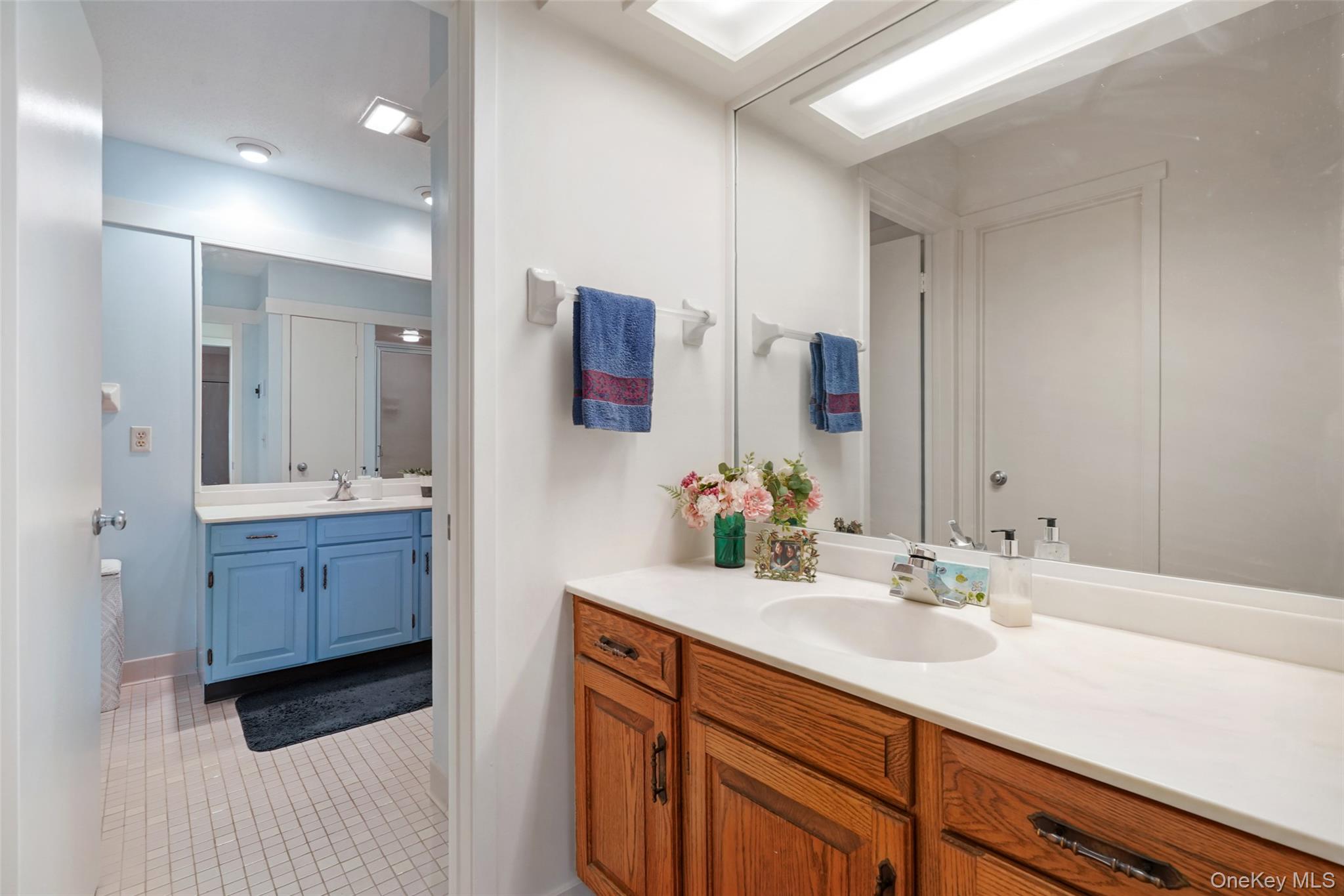 363 Heritage Hills Drive, Unit A photo 12