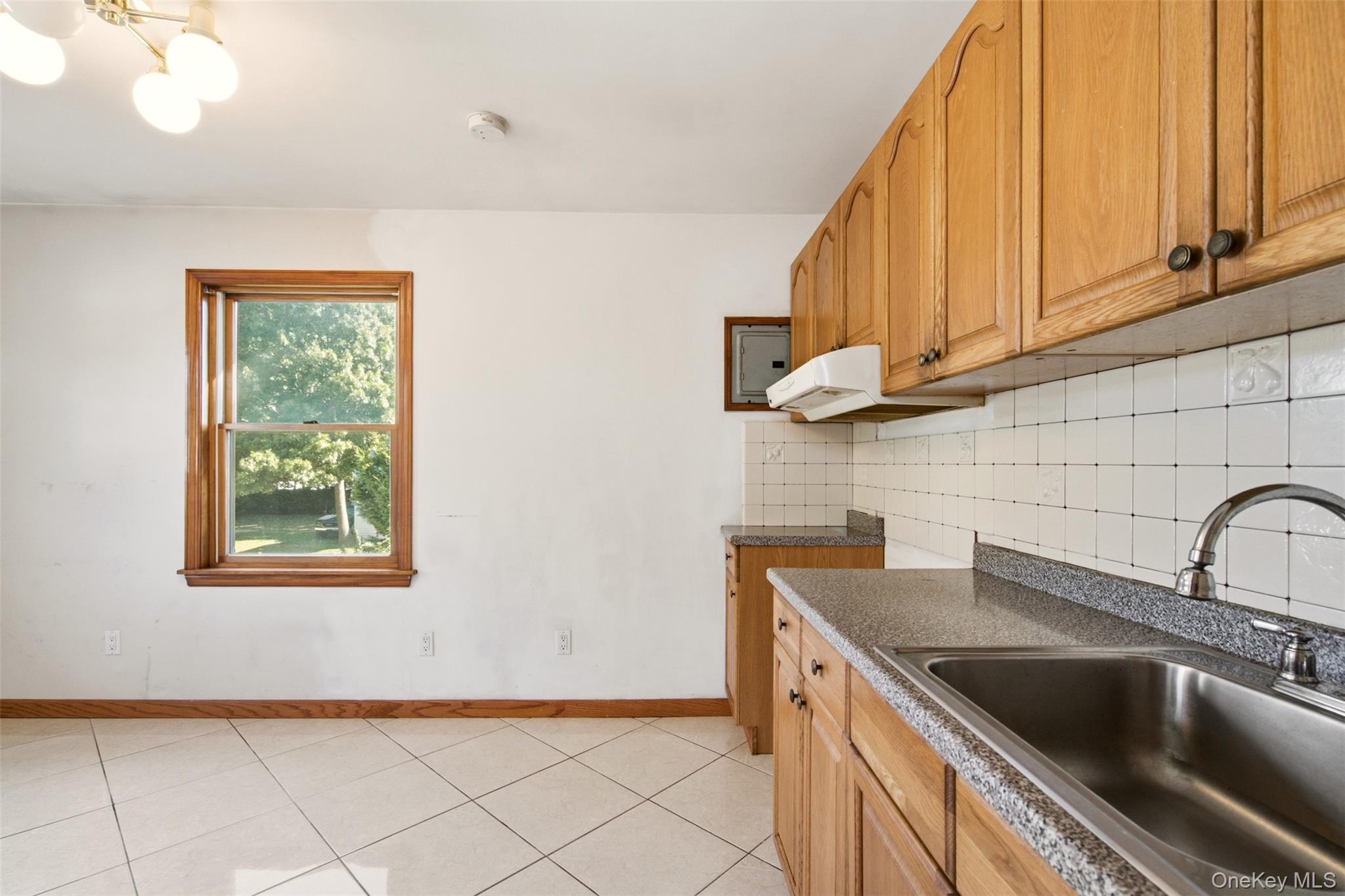 2093 Bergen Street – For Sale photo 14