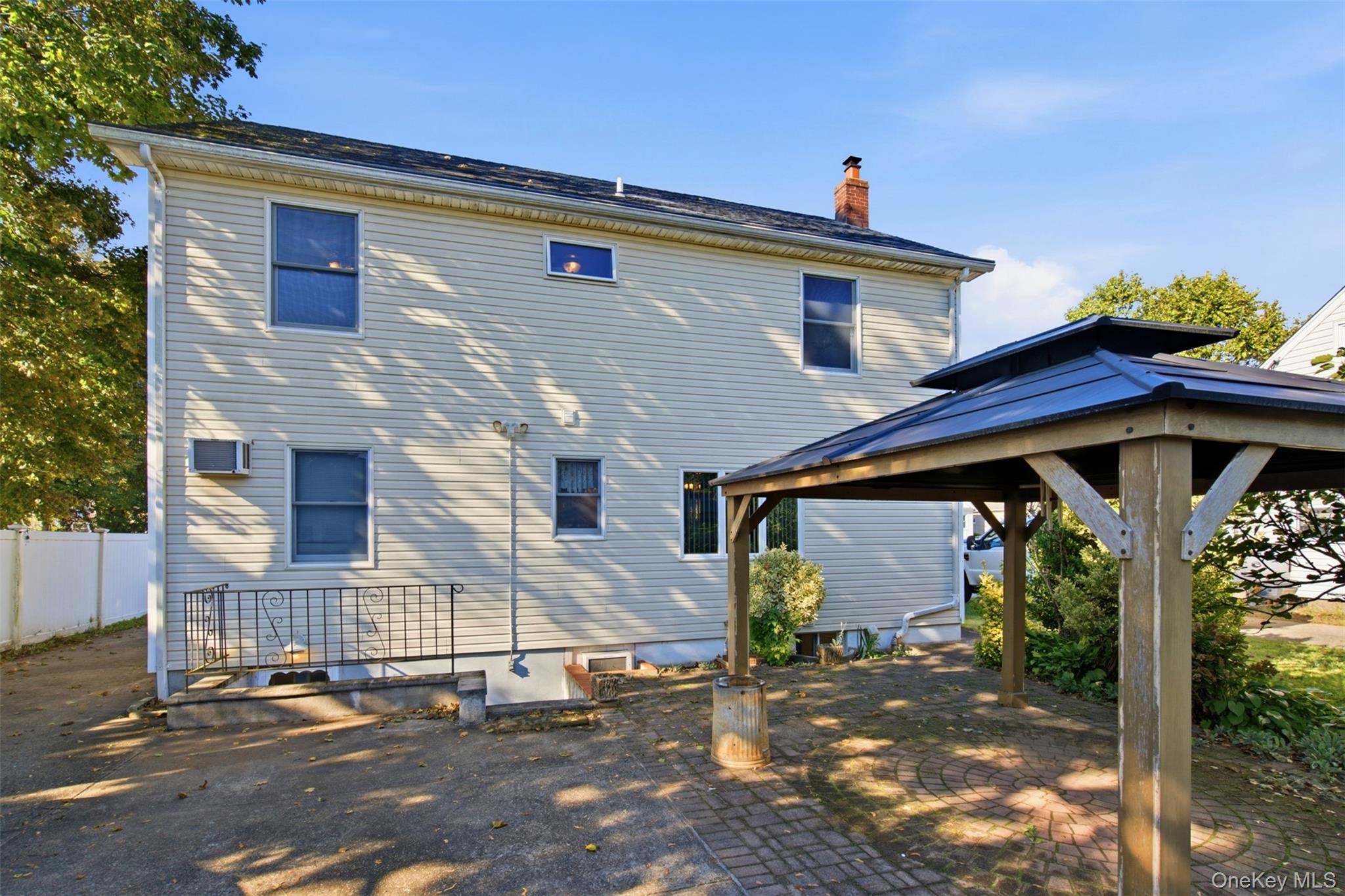 2093 Bergen Street – For Sale photo 33