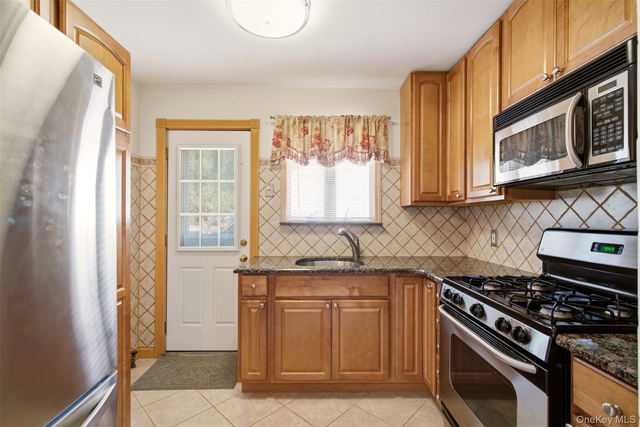 2093 Bergen Street – For Sale photo 7